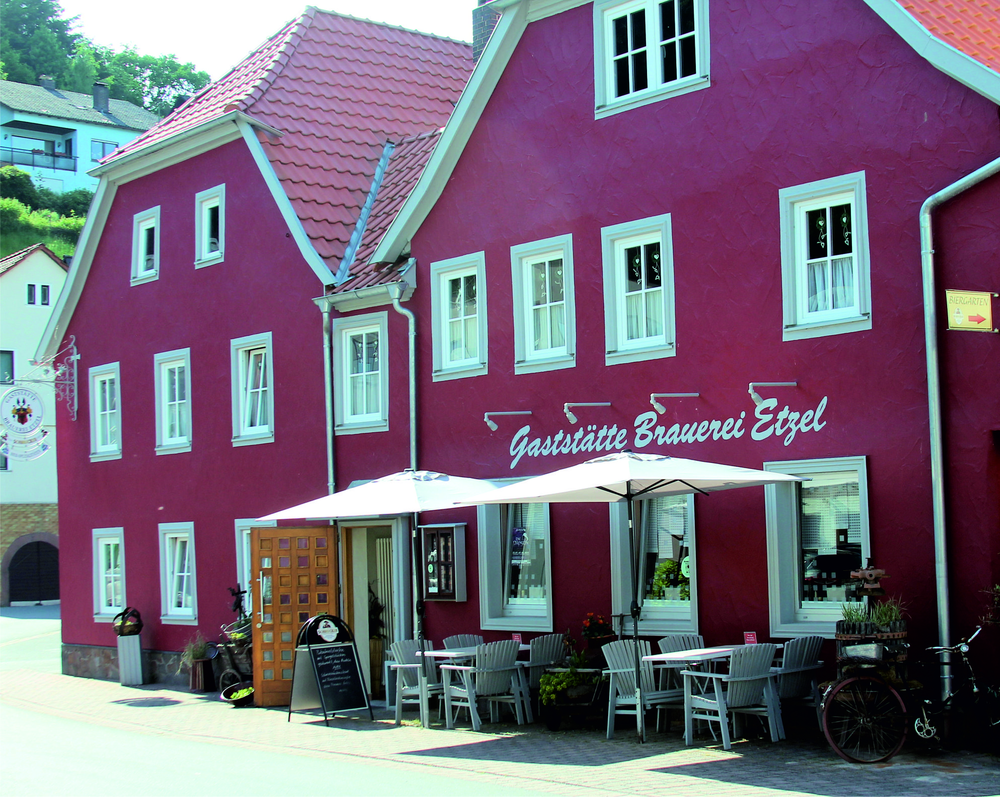 Hotel kaufen pachten - Hausansicht - Gaststätte Brauerei Etzel