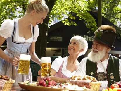 Hotel Immobilien - Restaurant pachten bayern - Umsatzstarker Gastronomiebetrieb mit Biergarten in Oberbayern zu verpachten