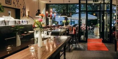 Hotel Immobilien - Betriebsart: Bar - Grünwald (Landkreis München) - Vielseitige Gastrofläche mit schönem Außenbereich und Kegelbahn im UG