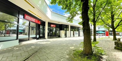 Hotel Immobilien - Betriebsart: Cafe - München - Vielseitige Gastrofläche mit schönem Außenbereich und Kegelbahn im UG