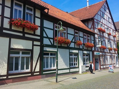 Hotel Immobilien - Betriebsart: Hotel Garni (ohne Restaurant) - Weserbergland, Harz ... - Hotel pachten - Hotel Deutsches Haus 