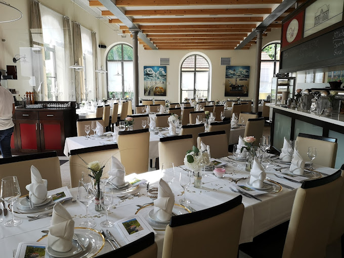 Hotel kaufen pachten - Pacht Restaurant, Bar pachten, Restaurant pachten, Gastronomie pachten, Hotel zur Pacht - Restaurant in 4 Sterne Hotel in Bayern mit guter Auslastung zu verpachten