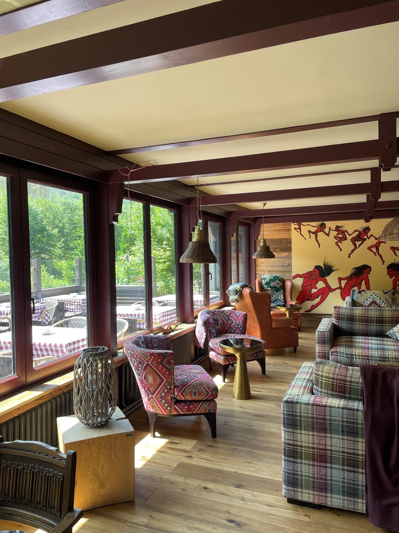 Hotel kaufen pachten - Aufenthalst raum/ Zweite Gaststube Fenster - Gasthaus Besenkammer