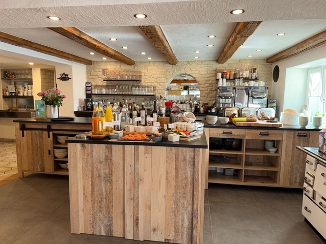Hotel kaufen pachten: Restaurant - Kernsaniertes Boutique-Hotel in Tirol – Naturparkregion Reutte, sofort betriebsbereit