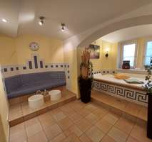 Hotel kaufen pachten: Wellnessbereich mit Whirpool - Schlossvilla