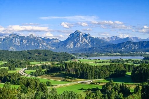 Hotel kaufen pachten: VERKAUFT! Kleines Bergsteigerhotel Garni in Oberbayern 