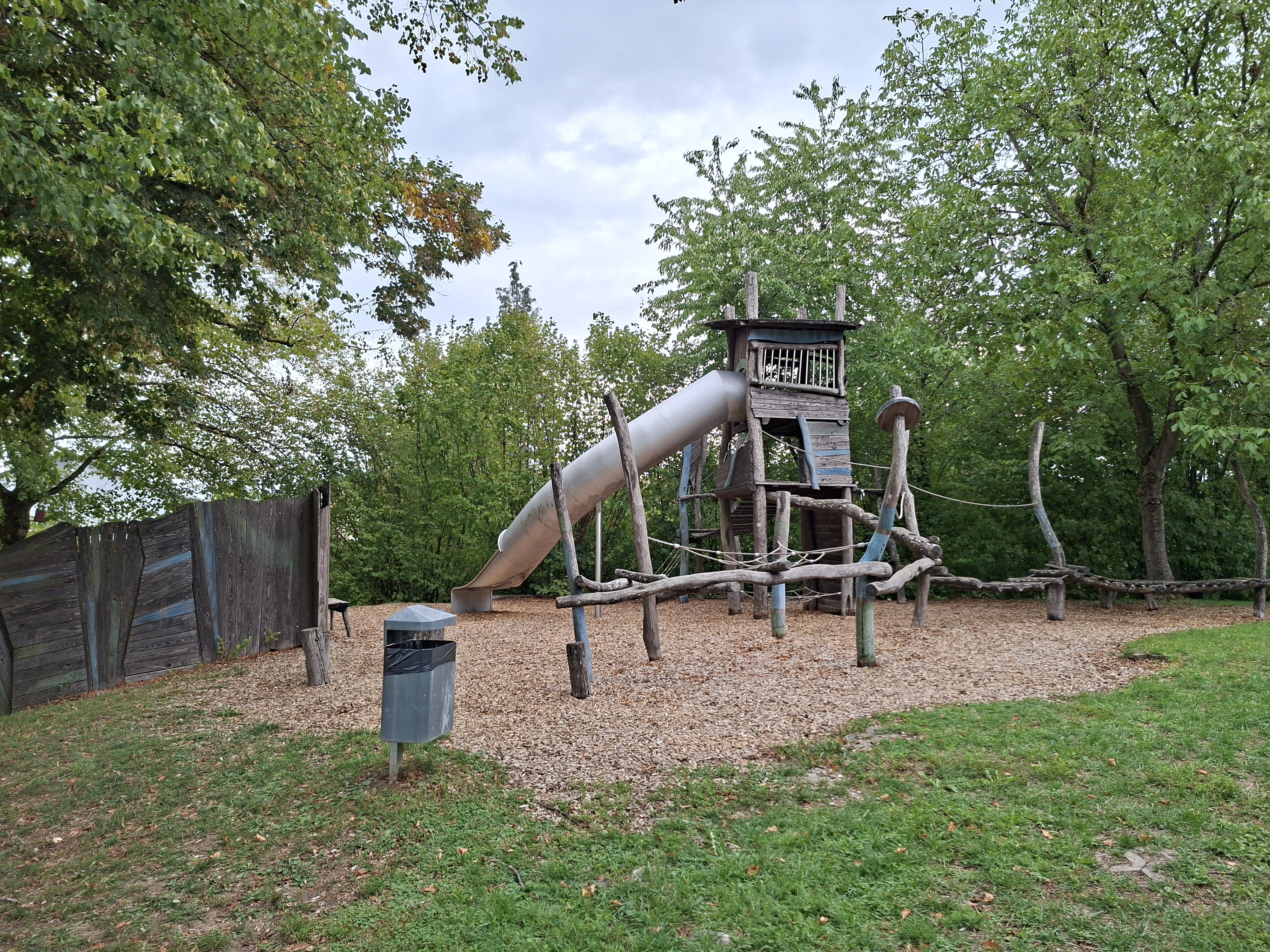 Gastronomie kaufen pachten: Kinderspielplatz - Vereinsheim Bezgenriet