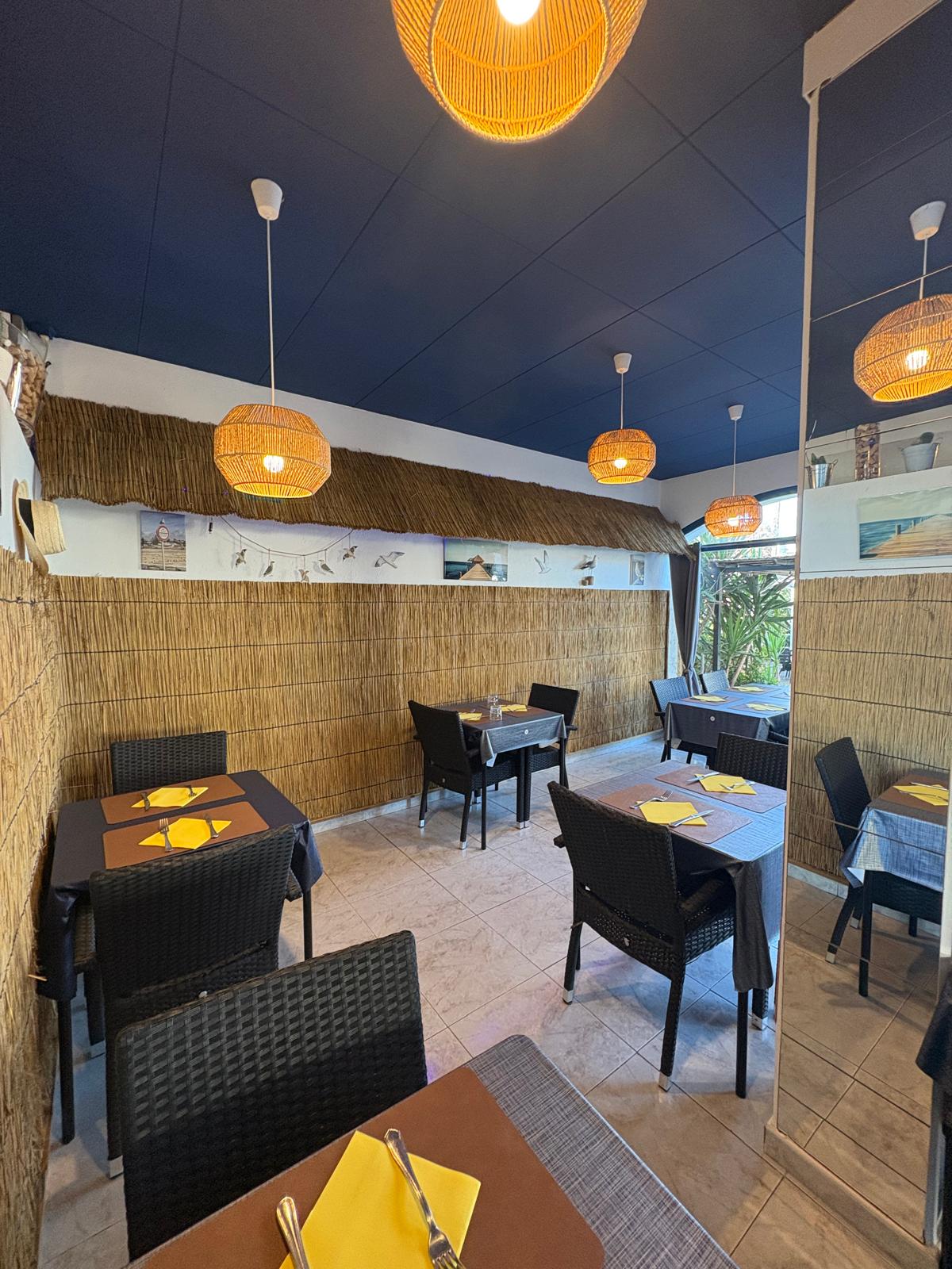 Gastronomie kaufen pachten: La Gavina, L'Escala, Costa Brava, funktionierendes Restaurant an erster Meereslinie