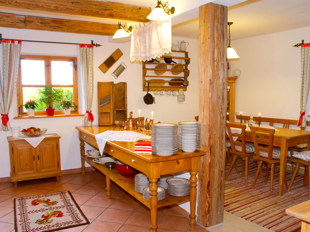 Hotel Immobilien - Seminarhotel in Bayern zu verkaufen - Seminarhotel in Bayern günstig zu verkaufen - nahe dem neuen BMW-Batteriewerk!