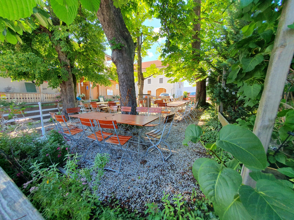 Hotel Immobilien - Pachtobjekt mit Biergarten in Bayern - Landgasthof mit Hochzeitssaal, Biergarten und Pächterwohnung in Oberbayern