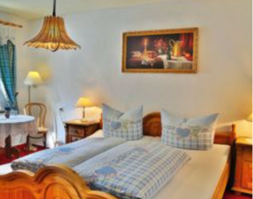 Hotel kaufen pachten: Kleine, romantische Pension mit Café und Restaurant