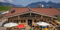 Hotel Immobilien - Kaufen - Pinzgau - TOP Bergrestaurant mit Apartments direkt an der Skipiste im Salzburger Land zu verkaufen! - Kaufangebot  TOP-modernes Bergrestaurant mit Apartments - direkt an der Piste