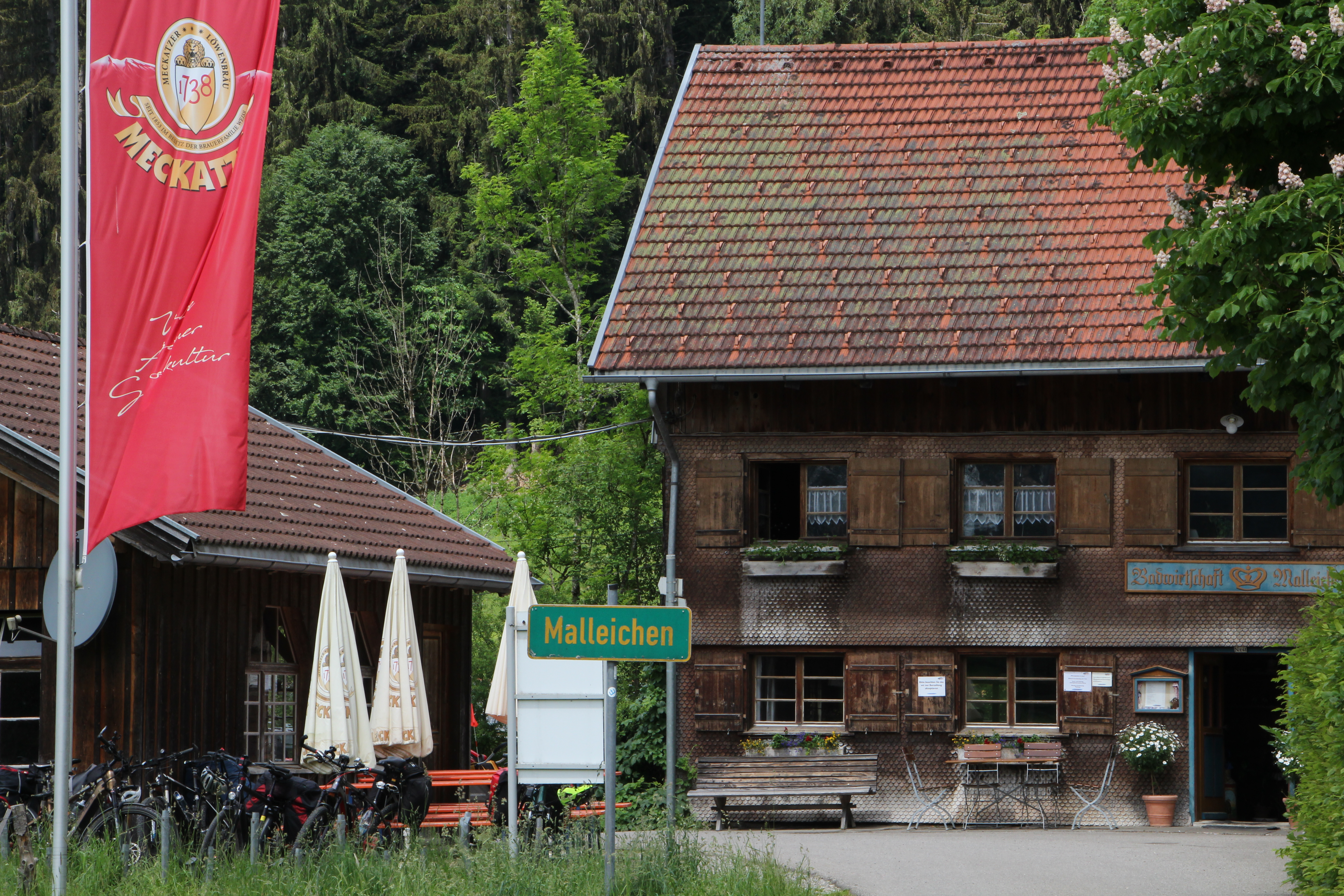 Hotel Immobilien - Region Schwaben - Badwirtschaft Malleichen Traditionsgaststätte mit Biergarten im Allgäu