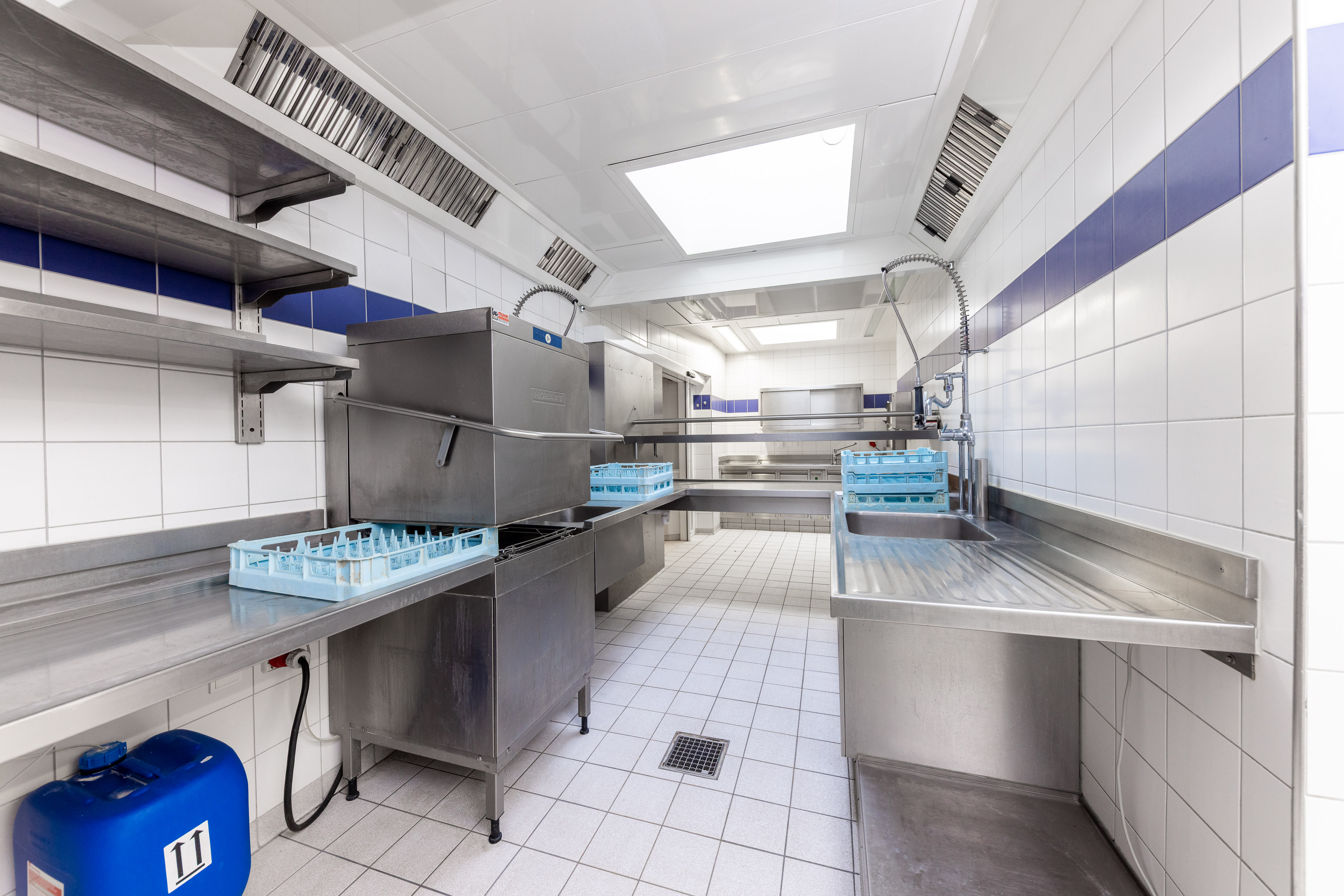 Gastronomie kaufen pachten: Spülküche - Wirtshaus, Kulturstadl & 12 neue Hotelzimmer