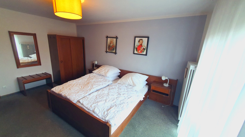 Gastronomie kaufen pachten: Pachtangebot mit Gästezimmer - Gastronomiebetrieb mit Pächterwohnungen und Gästezimmern zu verpachten 